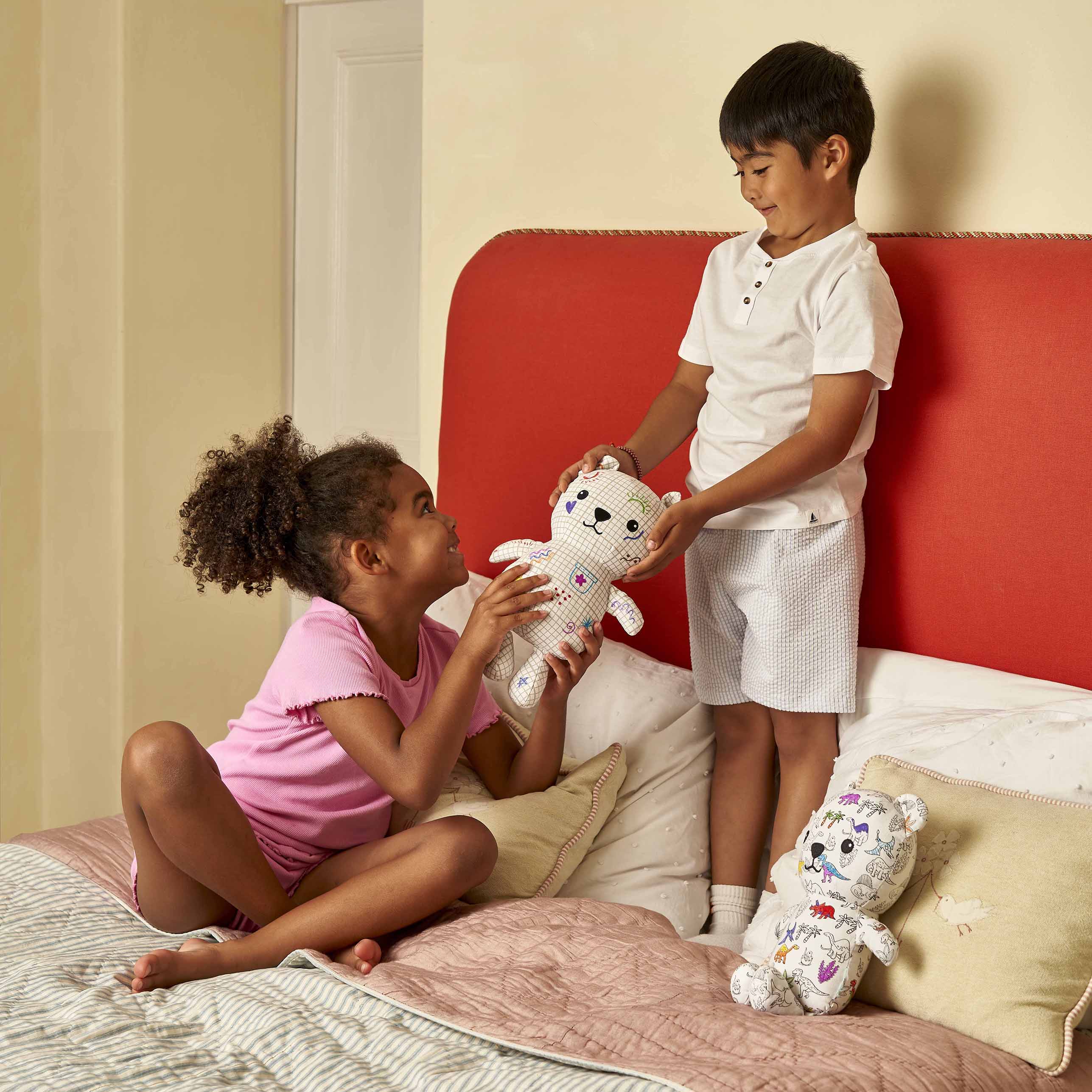Kibakids - colour-in & doodle Artie Bear®