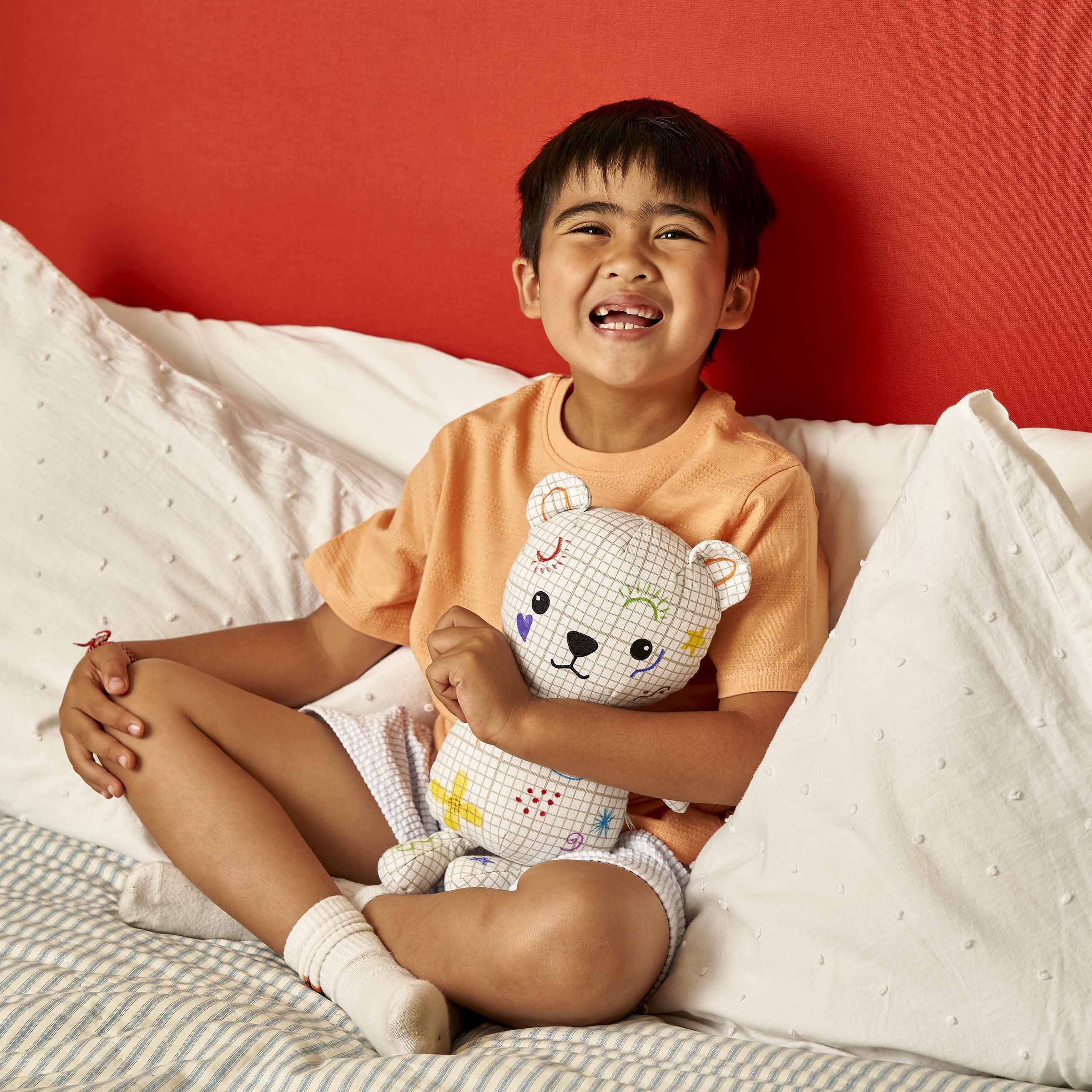 Kibakids - colour-in & doodle Artie Bear®