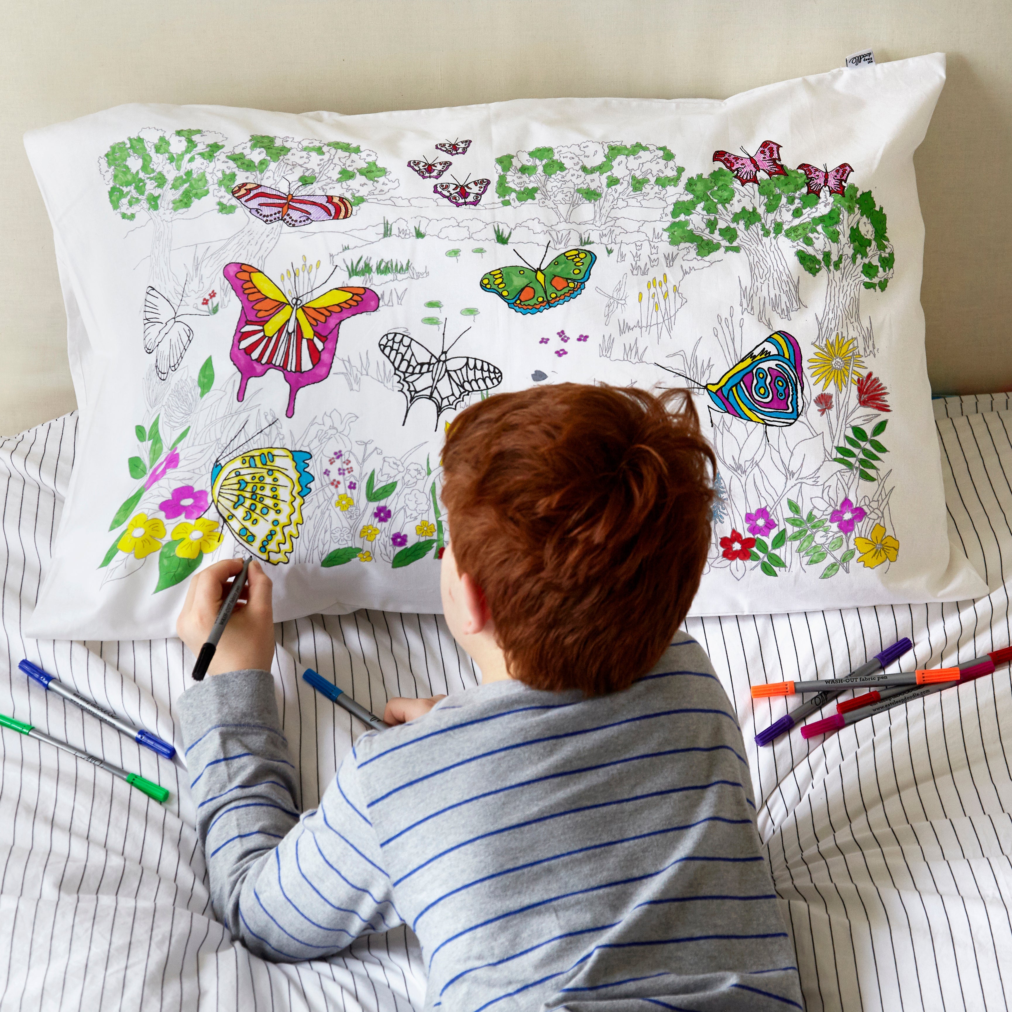 Kibakids - ultimate sleepover bundle - colour your own pillowcase