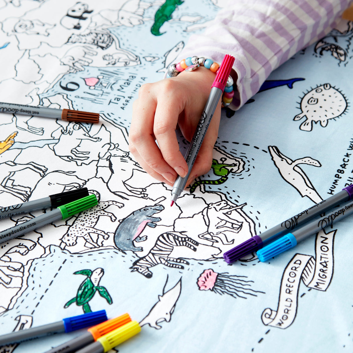 Kibakids - world map tablecloth