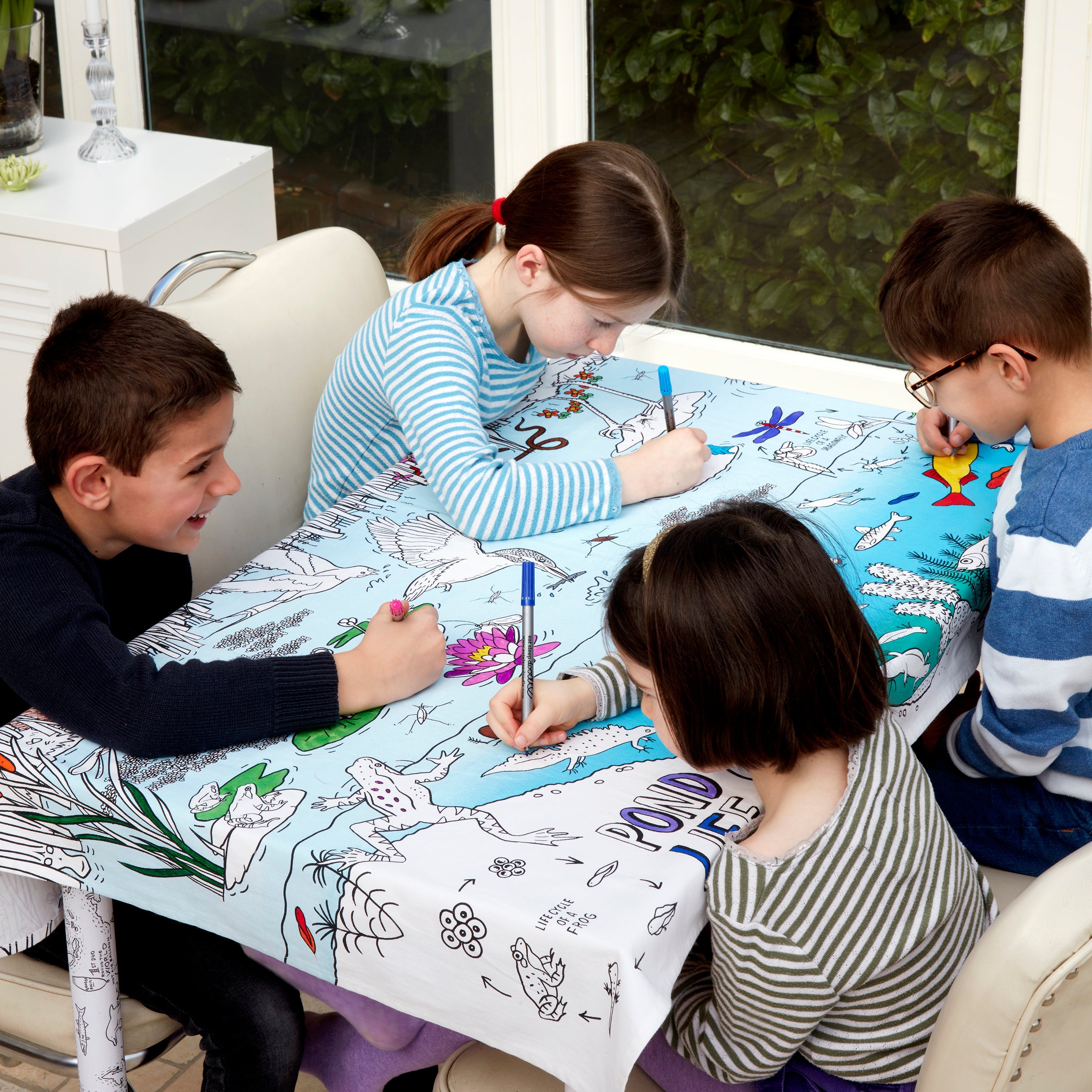 Kibakids - nature & wildlife tablecloth